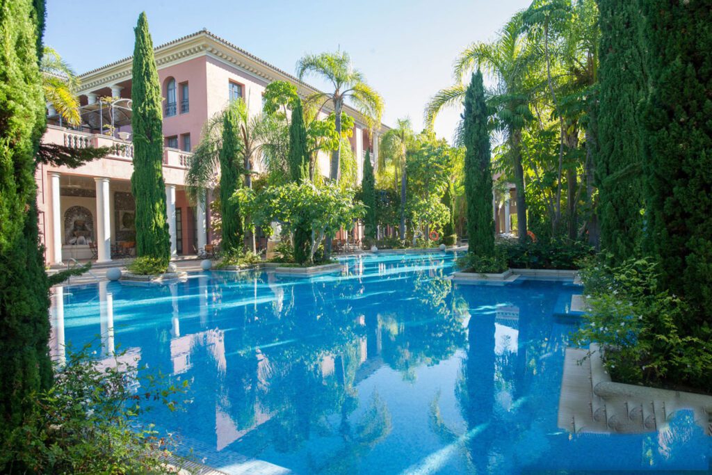 Villa-Padierna-Palace-Benahavís-Marbella-Resort