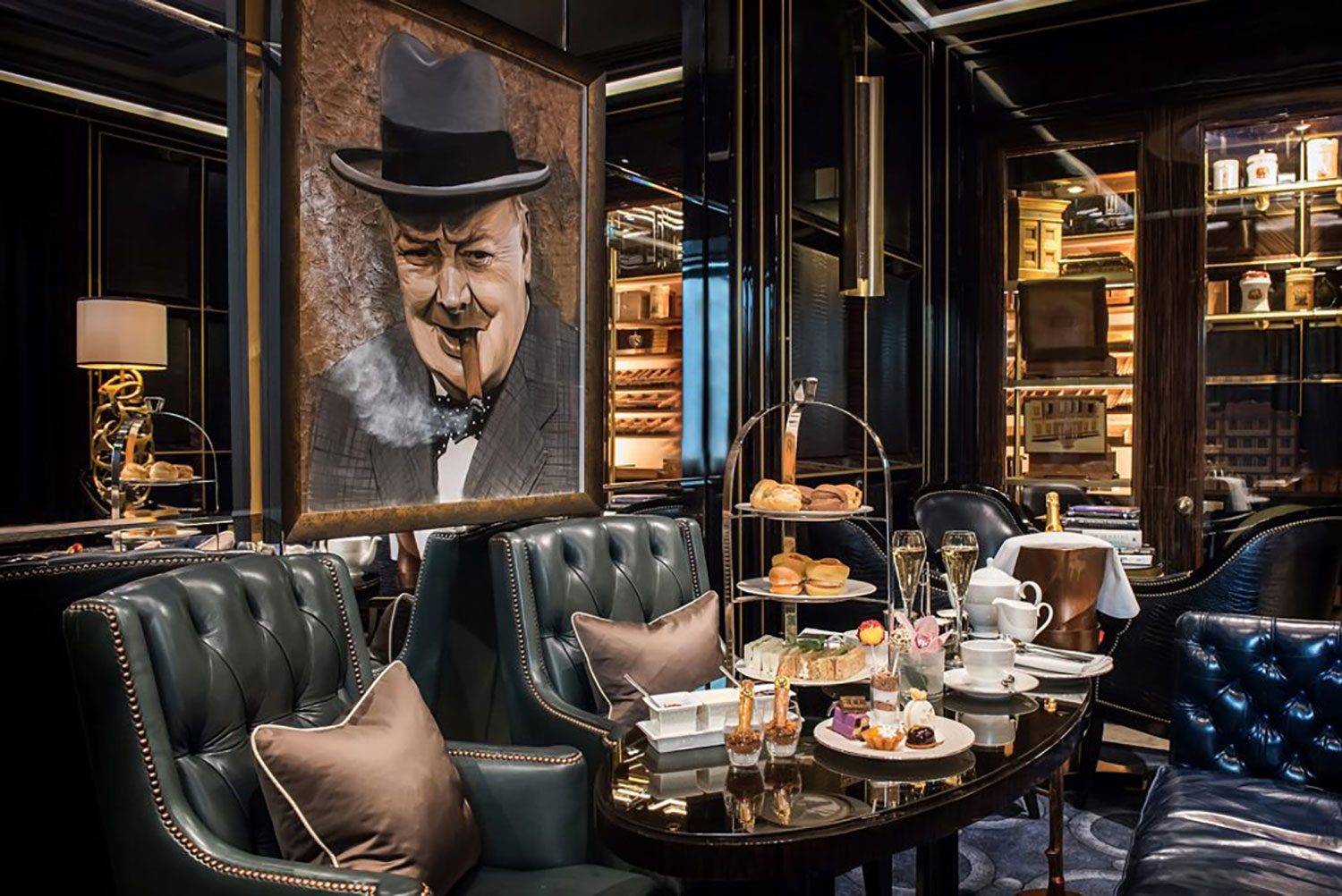 Wellesley_London_Hotel_Cigar_lounge