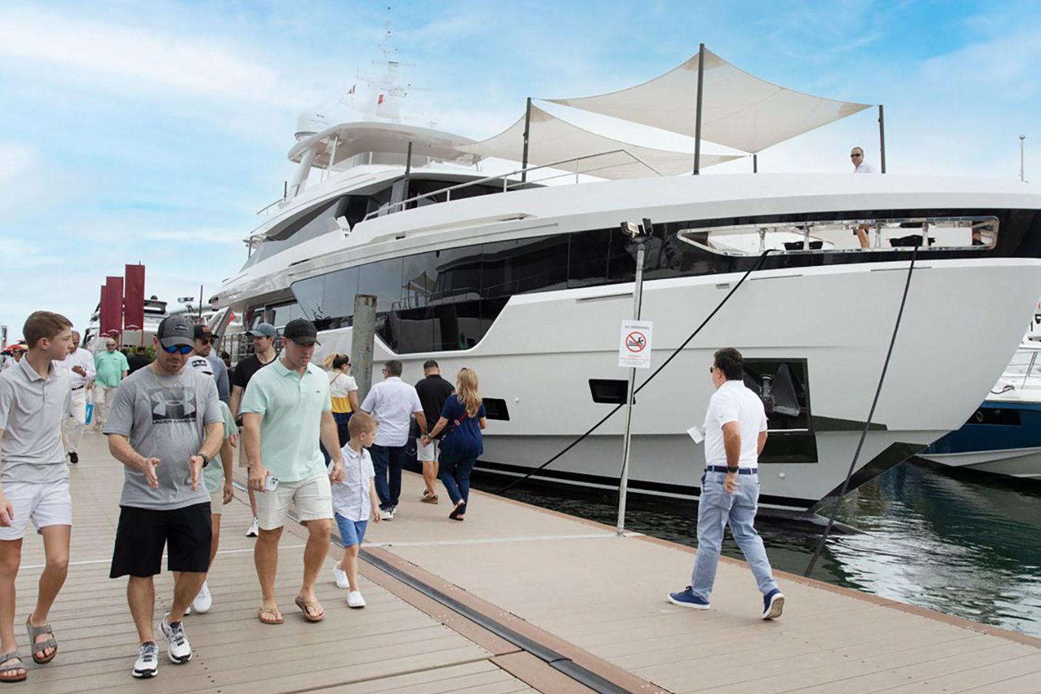 Miami-yachtshow-2024